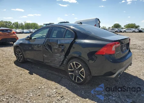 2017 Volvo S60 Dynamic z USA, uszkodzony, nr VIN YV140MTL5H2427070